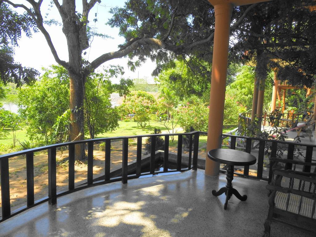 Eagles Nest Cabanas Tangalle Exterior photo